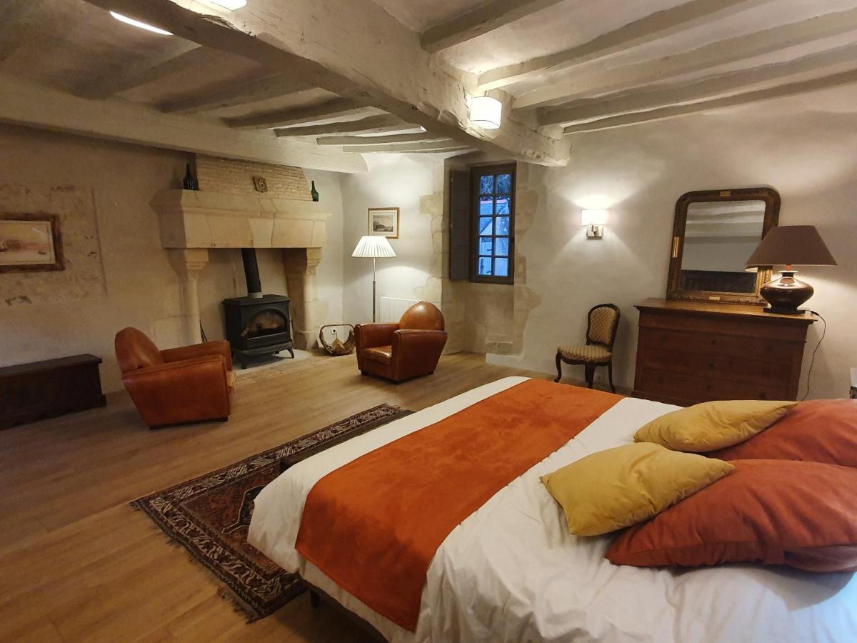 Bed and Breakfast Manoir Du Bellay Монрёй-Беле Экстерьер фото