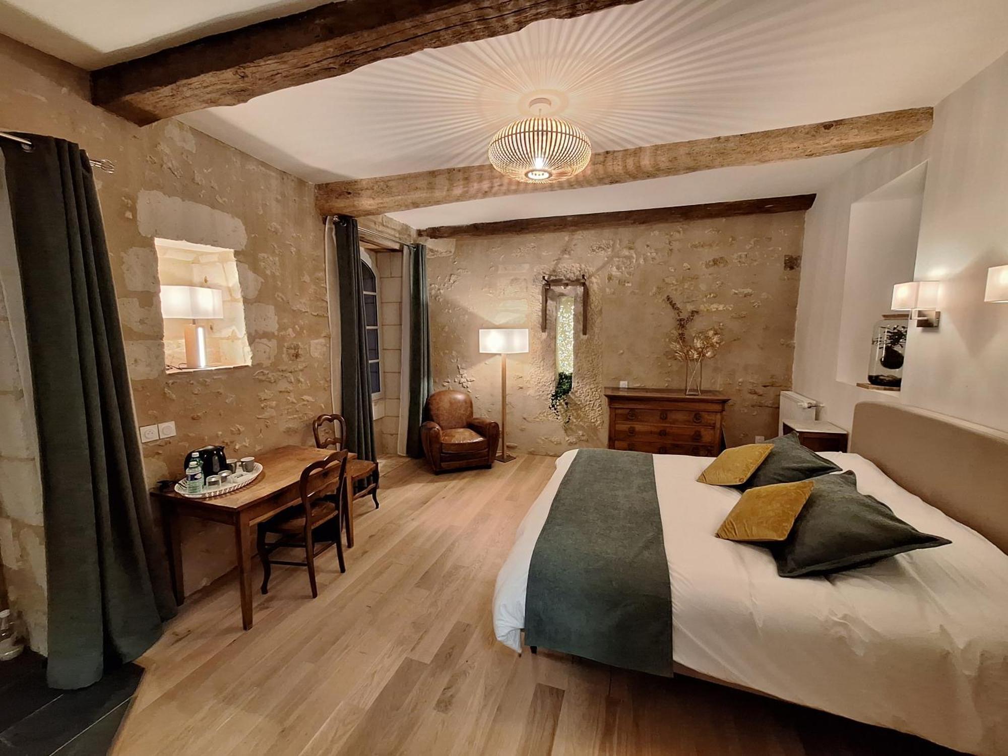 Bed and Breakfast Manoir Du Bellay Монрёй-Беле Экстерьер фото